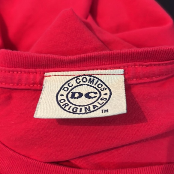 Wonder Woman Large tee shirt - Picture 7 of 9